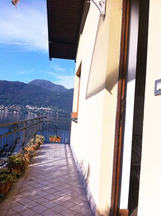For sale palace by the lake Lierna Lombardia foto 3